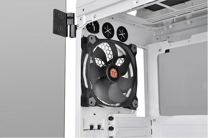 Produktbild Thermaltake View 71 (E-ATX)