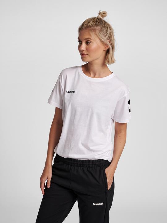 Actual product image hummel Go Cotton T-Shirt Woman S/S (S)