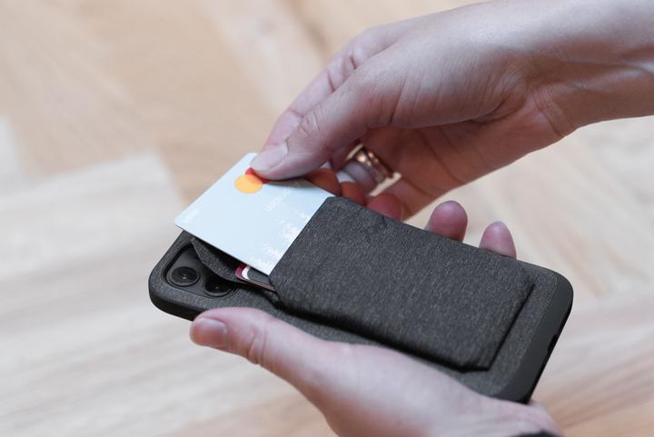 Actual product image Peak Design Slim Wallet (Universal)