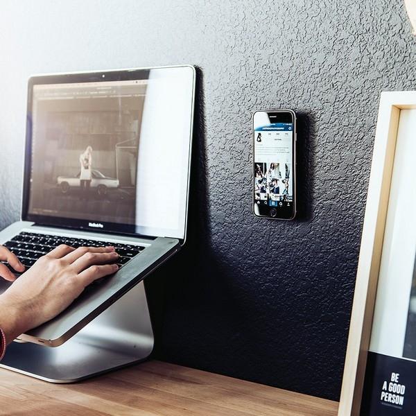 Actual product image PopSockets multi-surface mount