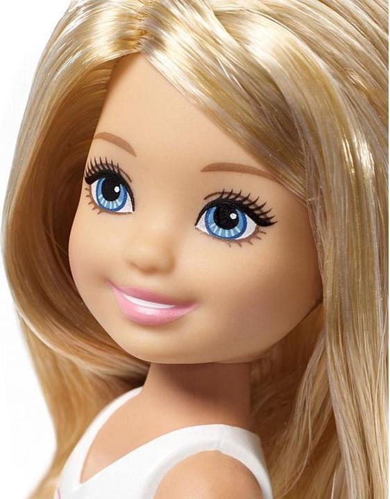 Image du produit Barbie Club Chelsea Doll and Pet Picnic