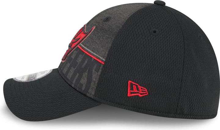 Immagine prodotto New Era 39Thirty Cap TRAINING 2023 Tampa Bay Buccaneers - M/ (M/L)