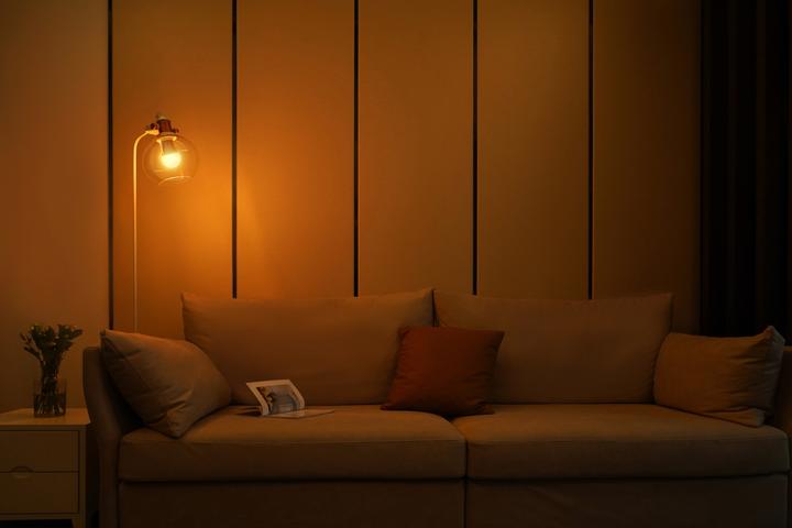 Actual product image Xiaomi Mi Smart LED Lamp (E27, 8 W, 810 lm, 1 x, F)