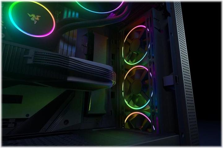 Actual product image Razer Kunai Chroma (140 mm, 3 x)