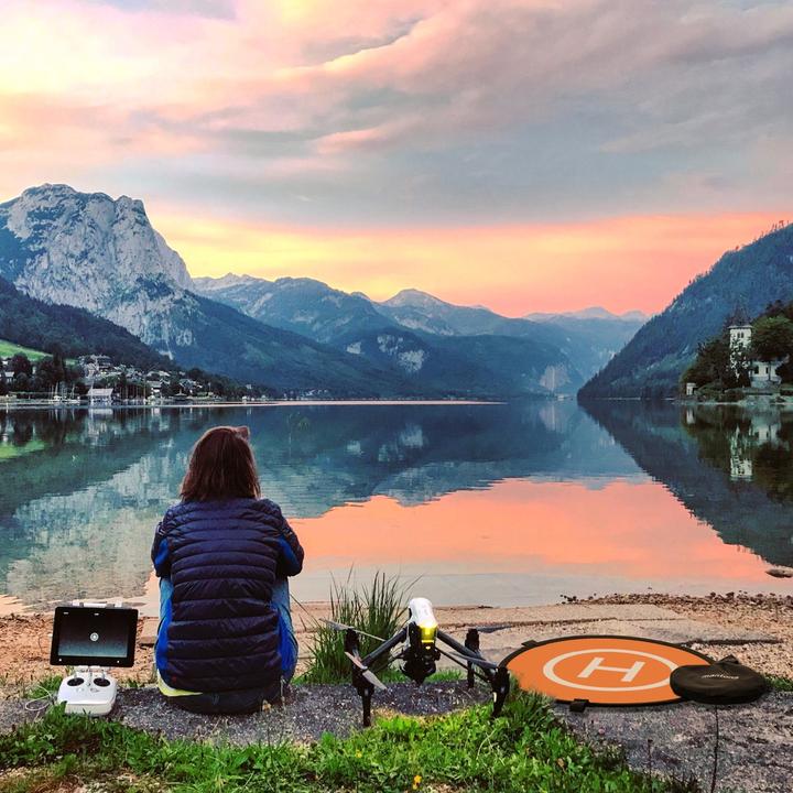 Immagine prodotto mantona 23060 Drone Landing Pad pieghevole, Ø 55cm (Sito di atterraggio del drone, Universale)
