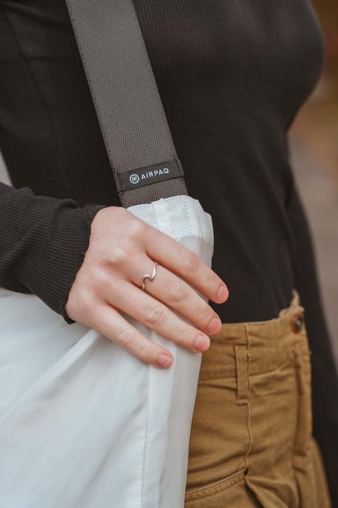 Actual product image Airpaq Simple Baq seat belt