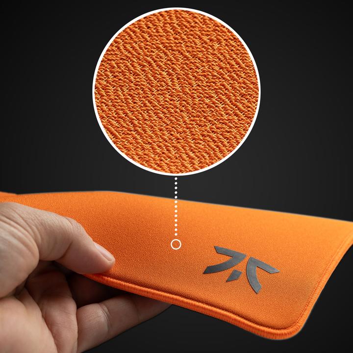 Produktbild Fnatic MAX Dash L Pro Gaming Mouse Mat, Sunset Orange Textured Cloth Speed Surface, Water Resistant (L)