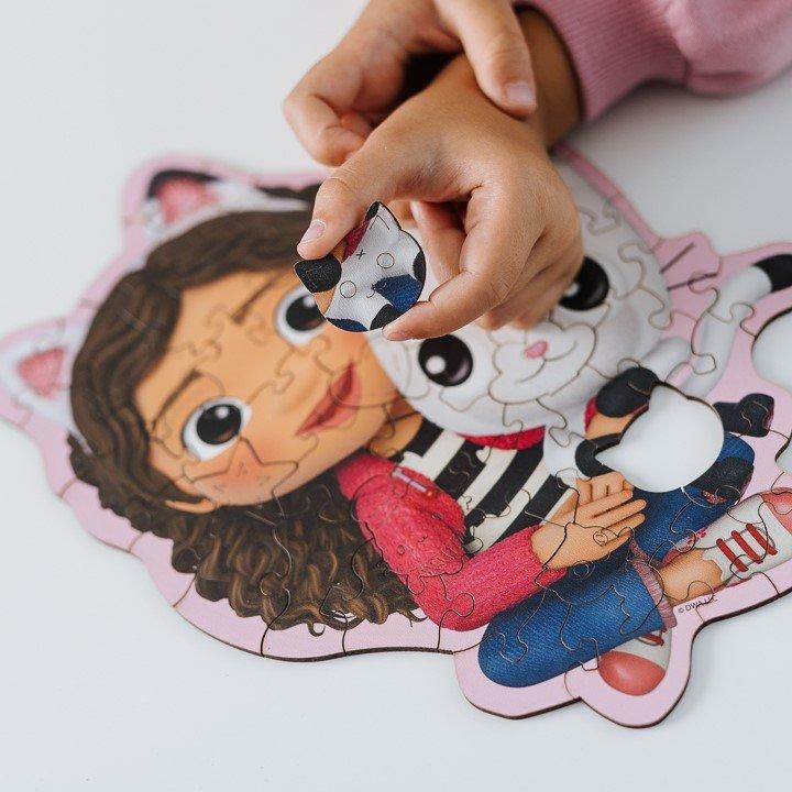 Produktbild Trefl Holz Puzzle Sonderform 50 - Gabby's Doll House (50 Teile)