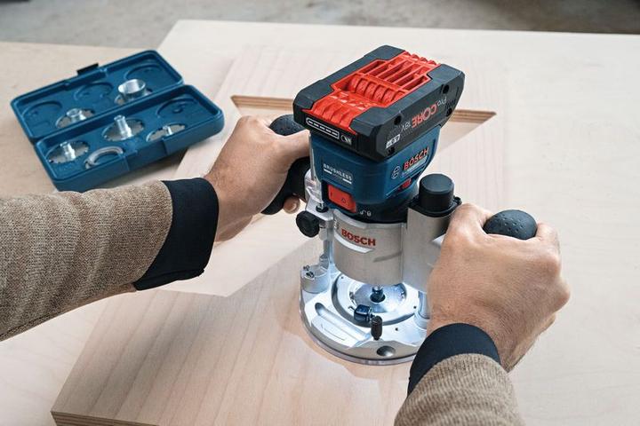 Produktbild Bosch Professional GKF 18V-8