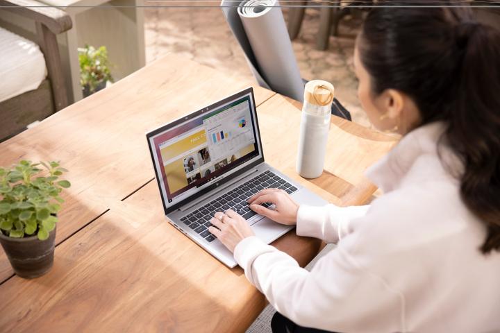 Actual product image HP EliteBook 840 Aero G8 (14", Intel Core i7-1165G7, 16 GB, 1000 GB, DE)