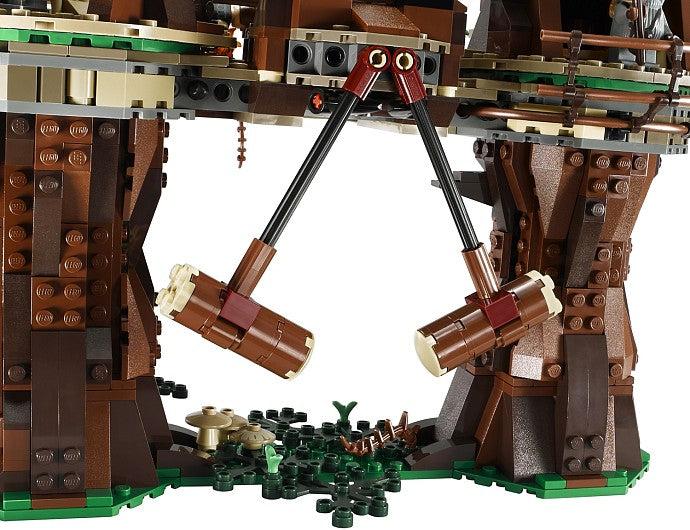 Actual product image LEGO Ewok Village (10236, LEGO Star Wars, LEGO Rare Sets)