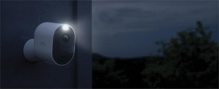 Immagine prodotto Arlo Pro 3 Spotlight, kit 2 telecamere nere (2560 x 1440 Pixels)