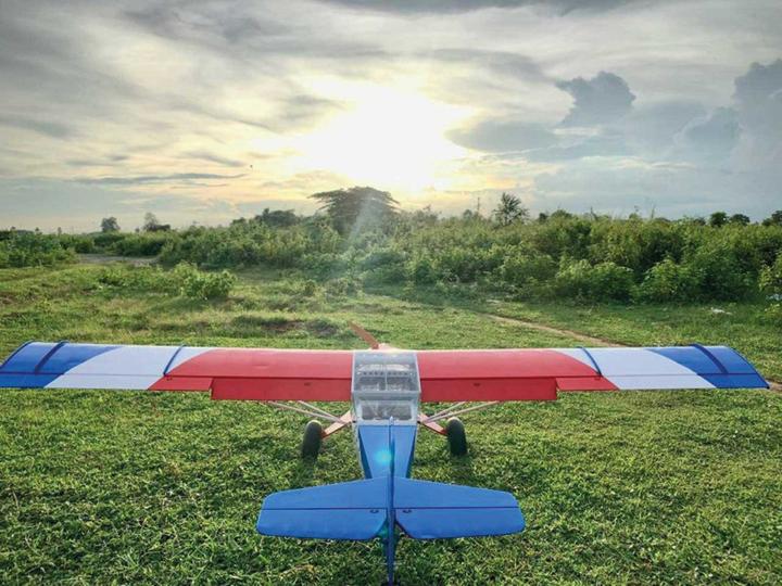 Immagine prodotto Vq Models Sky Fox (rosso) / 2540 mm ARF Modello sportivo (Motore multiplo)