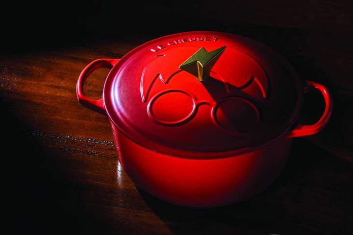 Produktbild Le Creuset Harry Potter (26 cm, Bräter + Schmortopf, Gusseisen, Emaille)