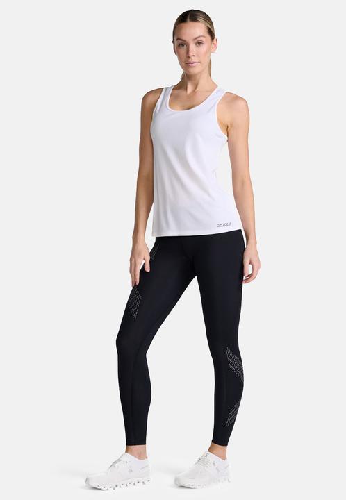 Actual product image 2XU Aero singlet (M)