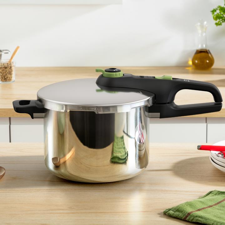 Produktbild Tefal Secure Trendy Schnellkochtopf (22 cm, Dampfkochtopf, Edelstahl)