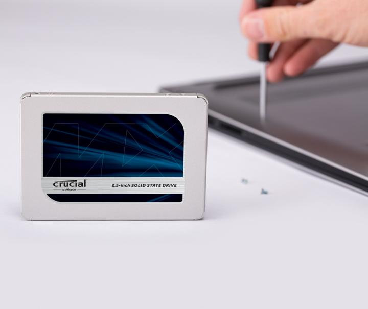 Actual product image Crucial Mx500 (250 GB, 2.5")