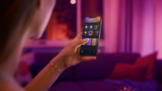 Actual product image Philips Hue White & Color Ambiance starter kit (GU10, 5.70 W, 350 lm, 3 x, G)