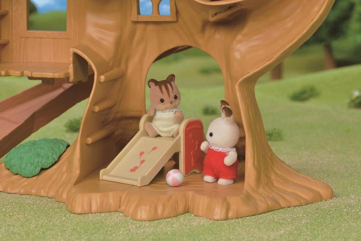 Actual product image Sylvanian Families Adventure tree house