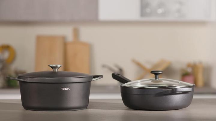 Actual product image Tefal Trattoria (28 cm, Frying pan, Carbon steel)
