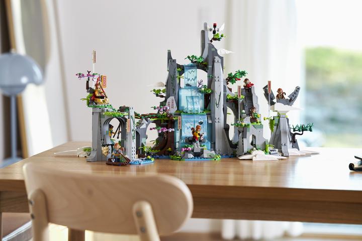 Produktbild LEGO Der legendäre Berg der Blumen und Früchte (80024, LEGO Seltene Sets, LEGO Monkie Kid)