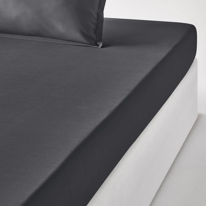 Carbon grey