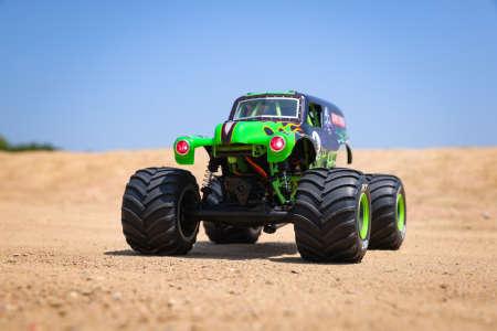 Actual product image Losi M.TRUCK GRAVE DIGGER RTR 4WD 1:18 EP (RTR Ready-to-Run)