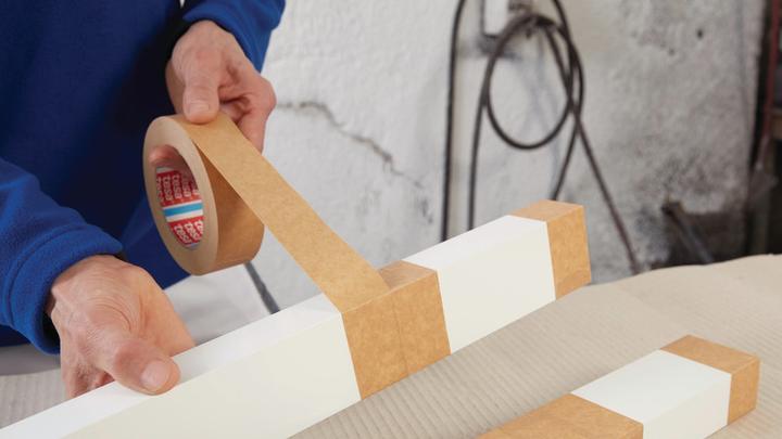 Produktbild tesa tesakrepp Spezielles Papier schwach gekreppt, Hitzebeständig 120°C (30 mm)