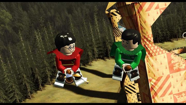 Produktbild WB LEGO Harry Potter Collection - Remastered: Jahre 1-7 (Xbox One X, Xbox Series X, Multilingual)