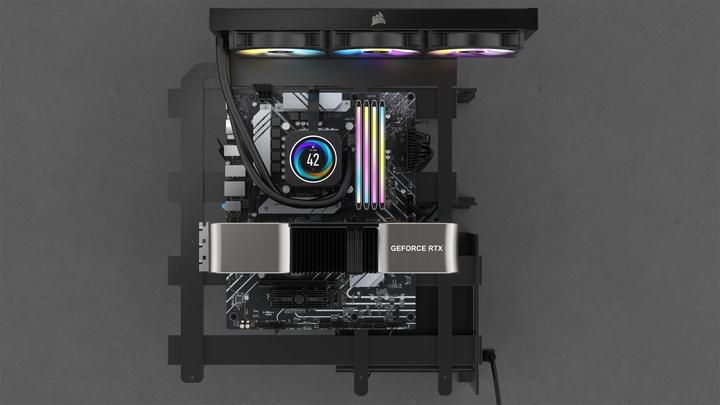 Produktbild Corsair Dominator Titanium RGB (2 x 48GB, 6400 MHz, DDR5-RAM, DIMM)