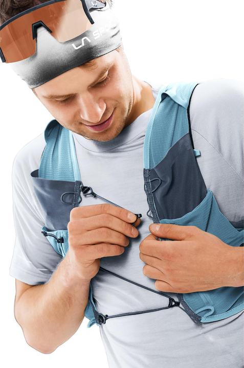 Actual product image Deuter Traick 9 (9 l)