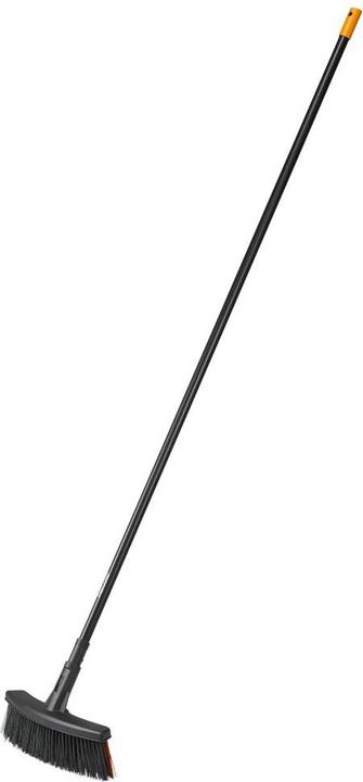 Produktbild Fiskars 1025930 Besen Outdoor Weiche/harte Borste (1 Stk.)