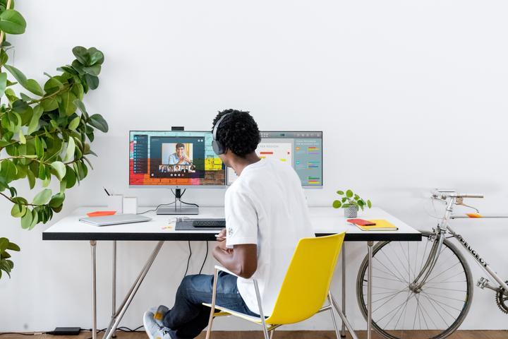 Actual product image HP EliteDisplay E243d Docking (1920 x 1080 pixels, 24")