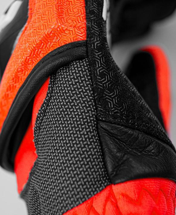 Actual product image Reusch World Cup Warrior GS (8.5)