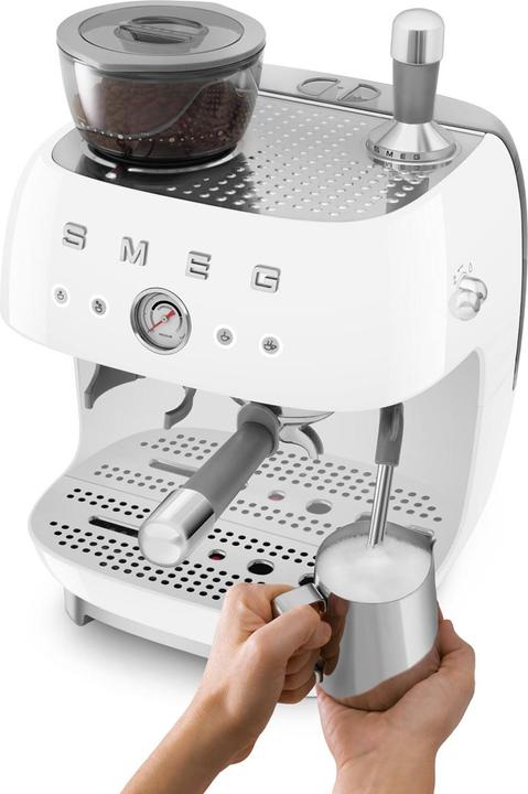 Produktbild Smeg EGF03WHEU Espressomaschine mit Mahlwerk Weiss 50's Style