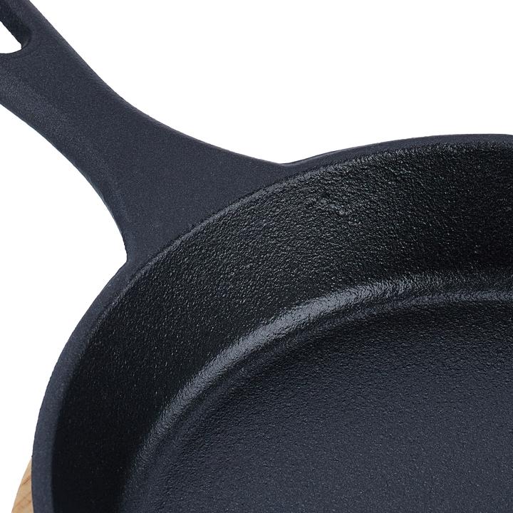 Actual product image Relaxdays cast-iron-pan (20 cm, Frying pan, Cast iron)