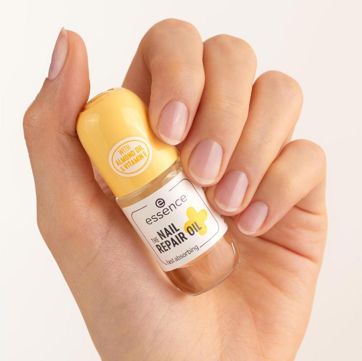Produktbild essence The nail repair oil 8 ml (8 ml)