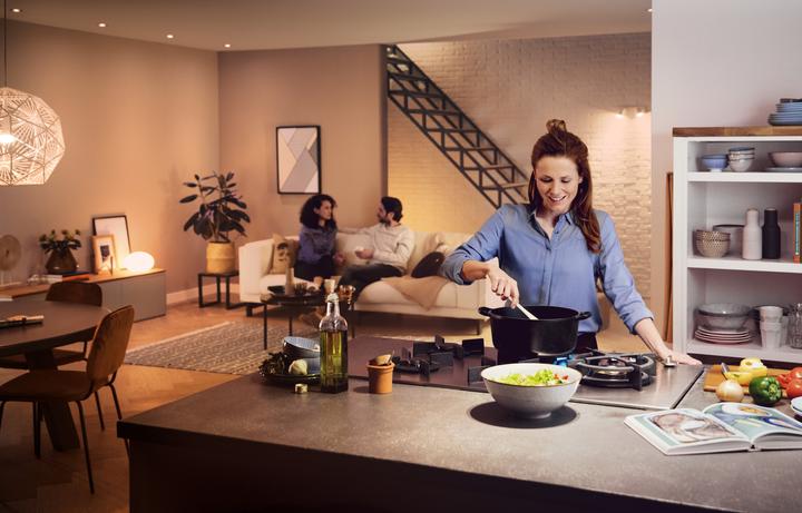 Immagine prodotto Philips Hue Tonalità ambiente bianco (E27, 6 W, 570 lm, 4 x, F)