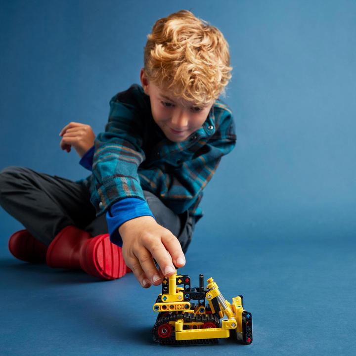 Actual product image LEGO Heavy-duty bulldozer (42163, LEGO Technic)