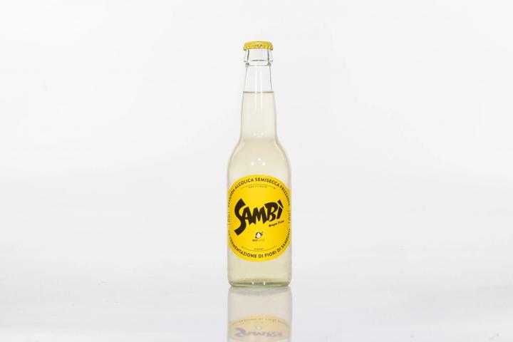 Produktbild Sambi Original Bio Mixgetränk mit Holünder Geschmack Kiste 245 x 330 ml / (24 x 33 cl)