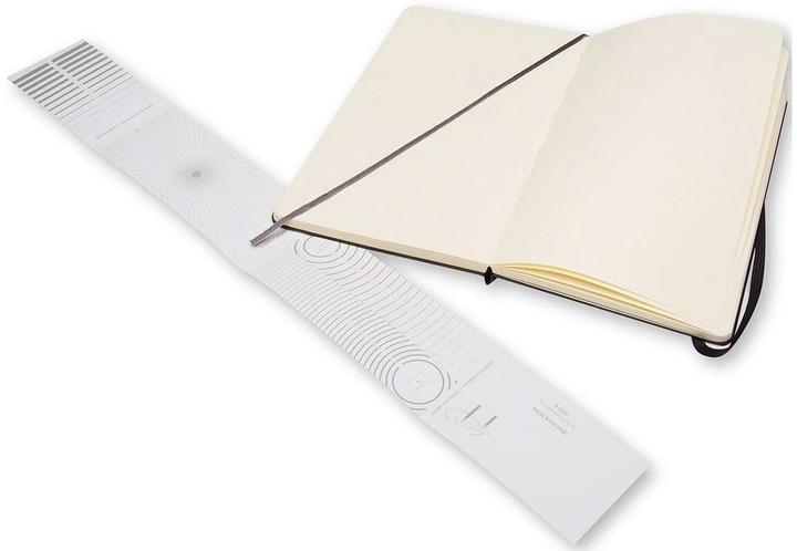 Actual product image Moleskine Sketchbook (13 x 21 cm, Plain, Hardcover)