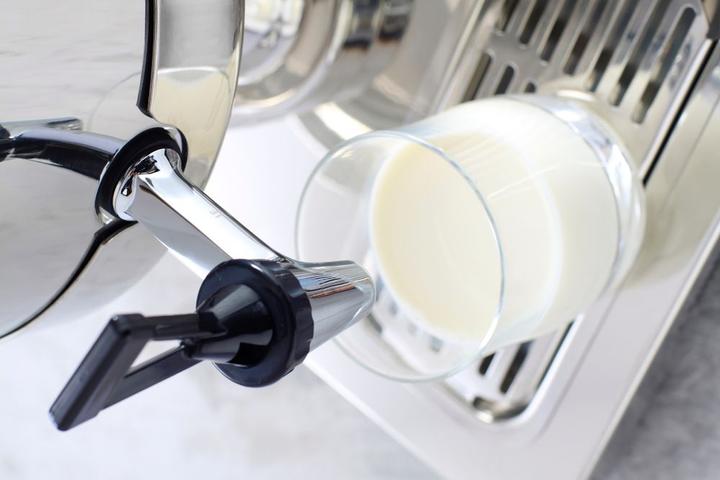 Immagine prodotto Hendi Distributore di latte con cilindro per il ghiaccio da 10,5 litri in acciaio inox (1050 cl)