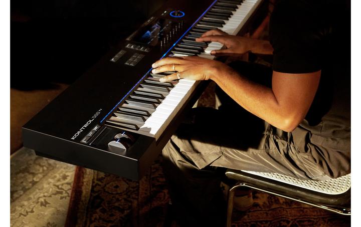 Produktbild Native Instruments Kontrol S88 MK3 USB/MIDI keyboard (Keyboard)