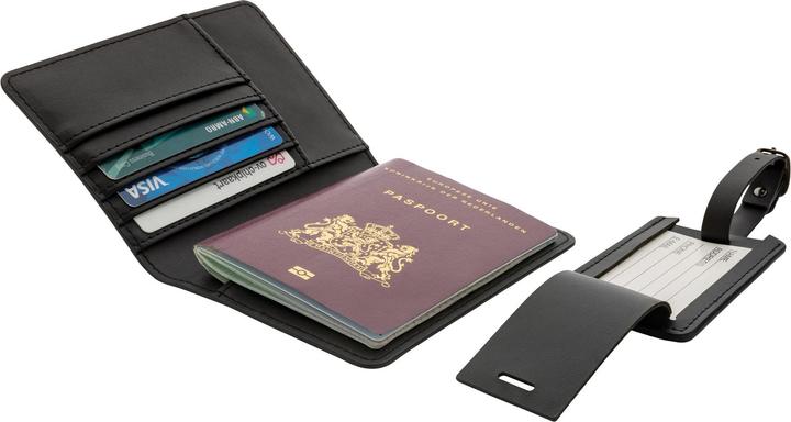 Actual product image Swiss Peak Recycled PU Travel Set (Passport cover)