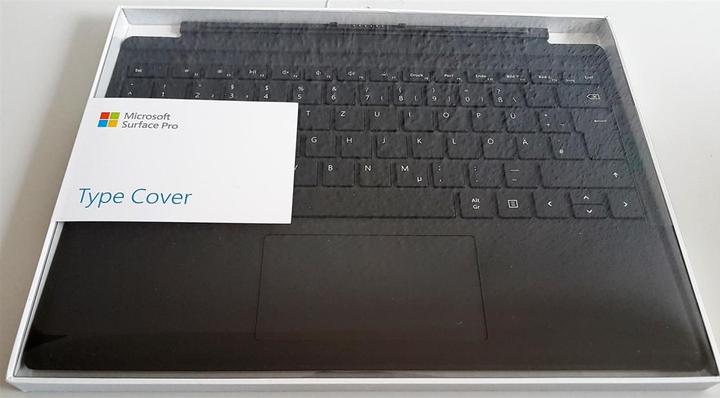 Actual product image Microsoft Surface Pro Type Cover (DE, Docking)