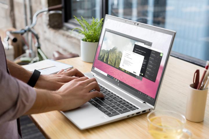 Produktbild HP EliteBook 850 G8 - Intel® Core™ i5 Prozessoren der 11. Generation - 39,6 cm (15. (15.60", Intel Core i5-1135G7, 8 GB, 256 GB)