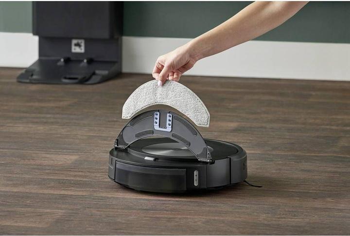 Actual product image iRobot Roomba Combo j7 (c7158) (Vacuum mopping robot)