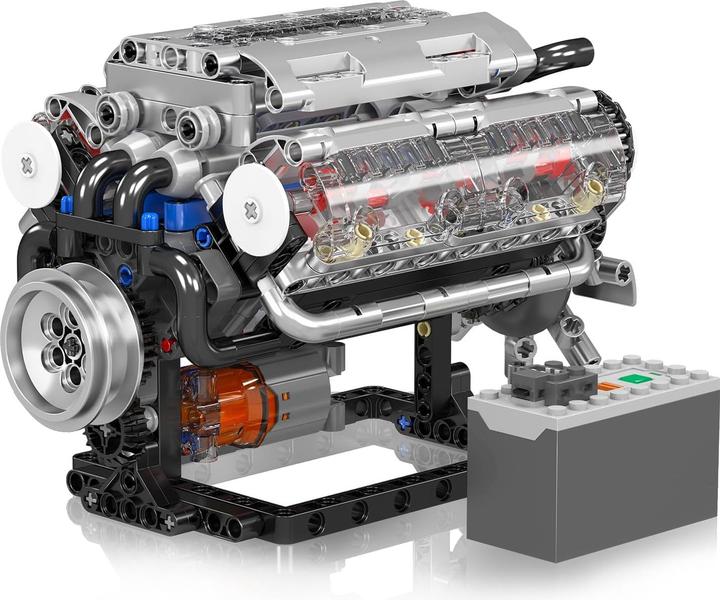 Actual product image Mould King 8-cylinder V-engine