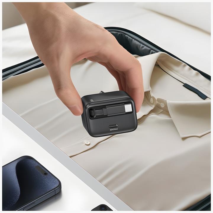 Actual product image Usams Ład. siec. 1xUSB-C ze zwijanym kablem USB-C Retractable PD+QC 30W Gan Fast Charging czarny/bla (30 W)