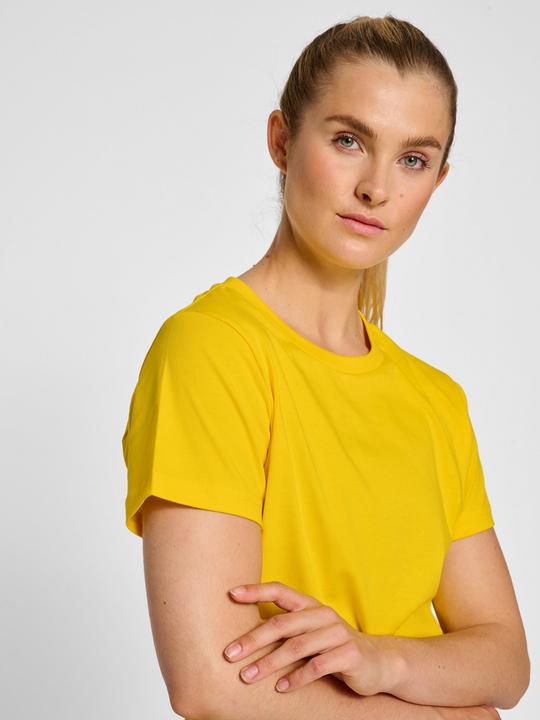 Actual product image hummel Red Heavy T-Shirt S/S Woman (XS)